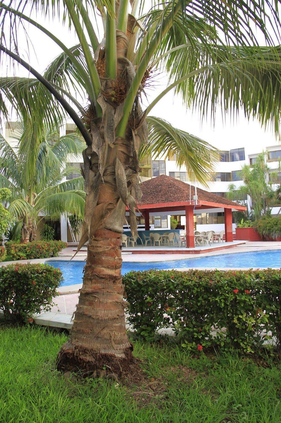 Hotel Debliz Campeche Esterno foto